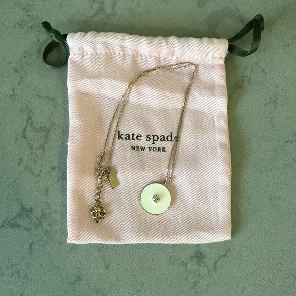 Kate Spade Idiom Reversible Necklace - Clean Slate gold white circle coin - Picture 15 of 16